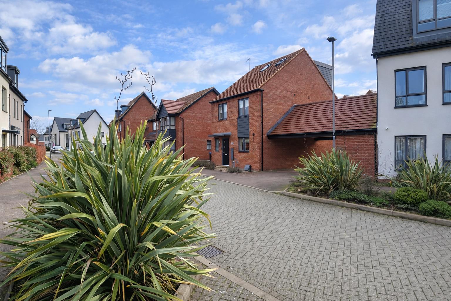 Friesland Avenue, Whitehouse, Milton Keynes